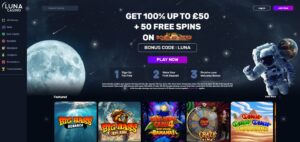 Luna Casino lobby and welcome offer screenshot